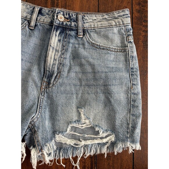 KanCan Women’s Denim High Waisted Destructed Jean Shorts Size Small - Picture 3 of 10